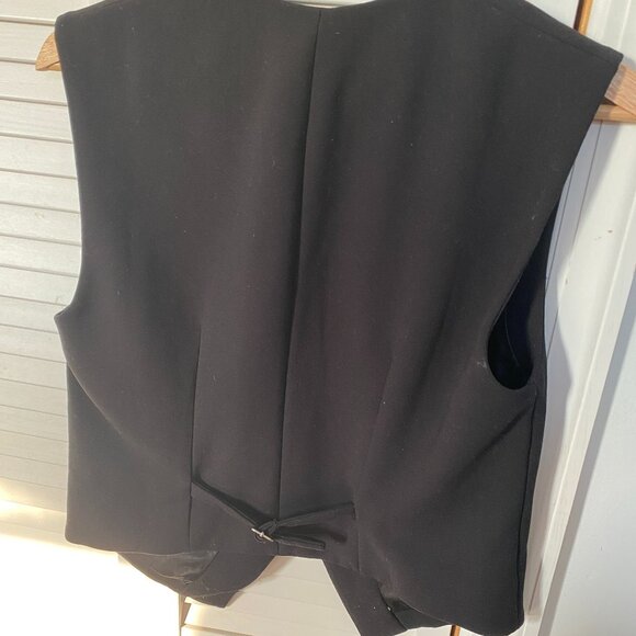 & Other Stories Black Vest - Picture 3 of 7